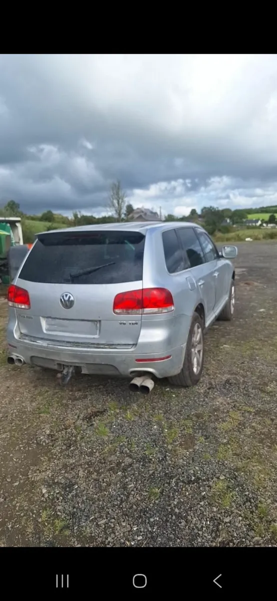 Volkswagen Touareg 2006 - Image 2
