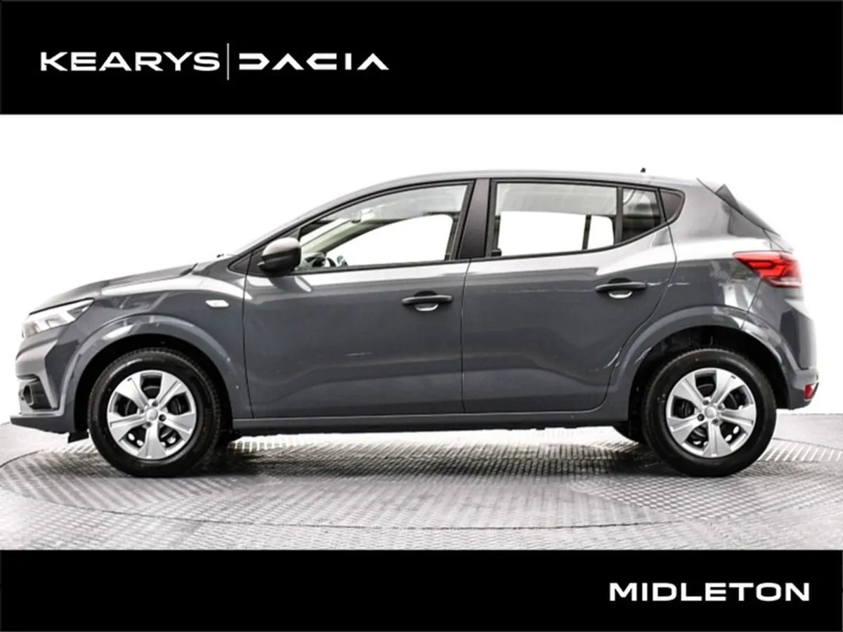 Dacia Sandero Essential TCe 90 5Sp Gsr2 - Image 4
