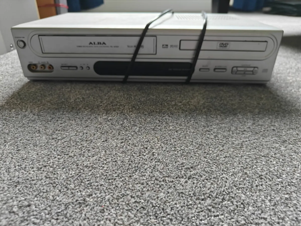 Alba video recorder and dvd player - Image 1