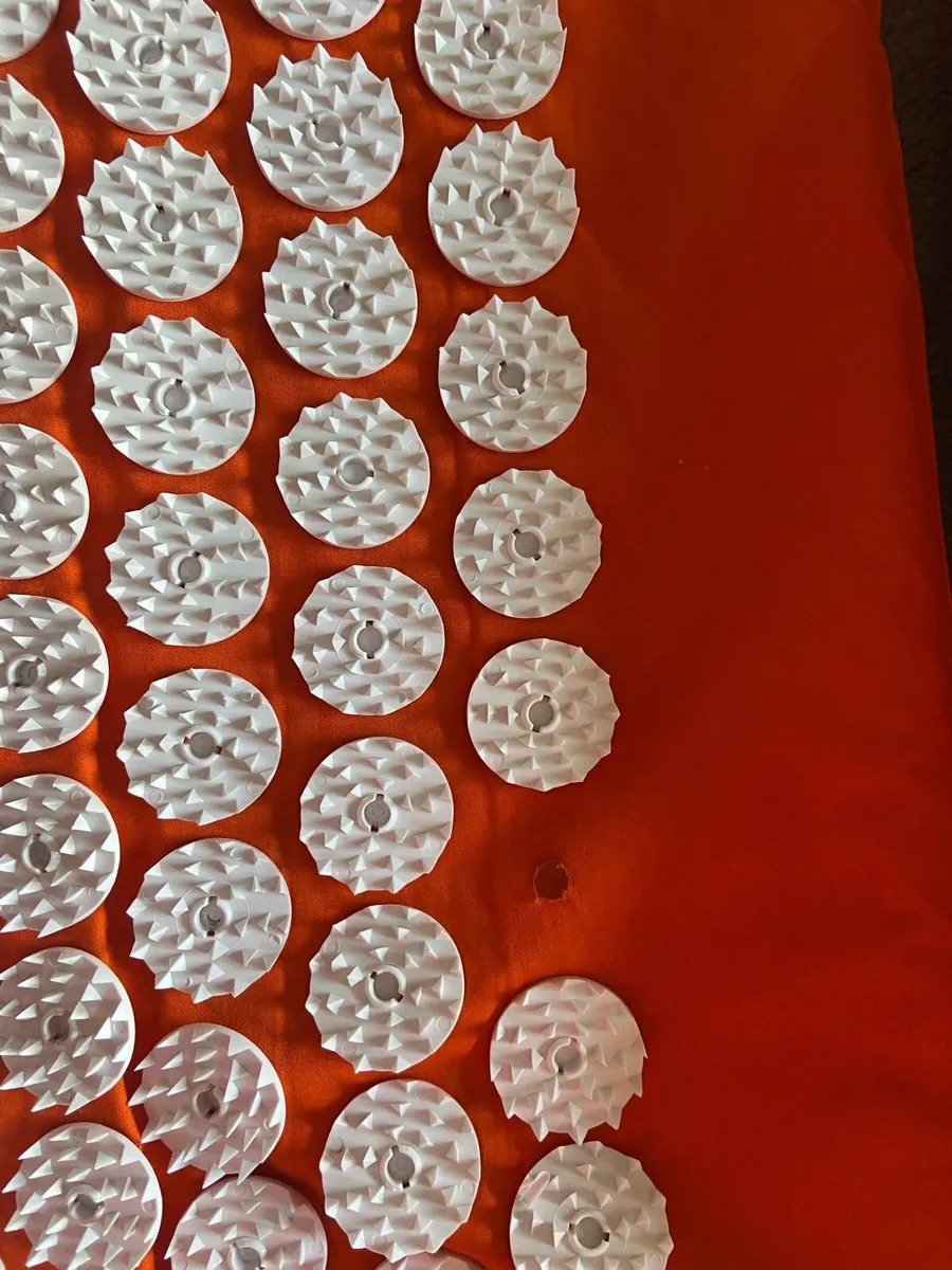 For Sale: Shakti Mat + Pillow Set – Orange - Image 3
