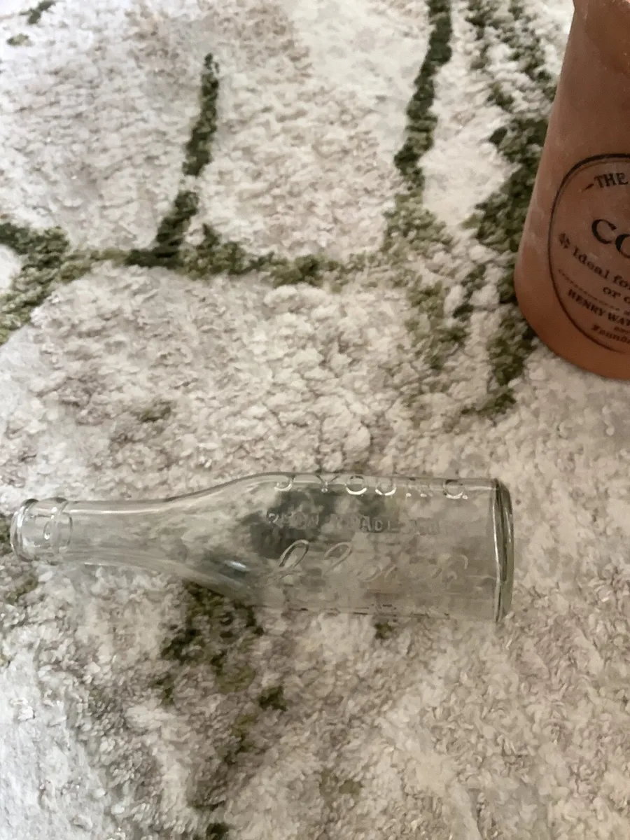 J young vintage water bottle - Image 1