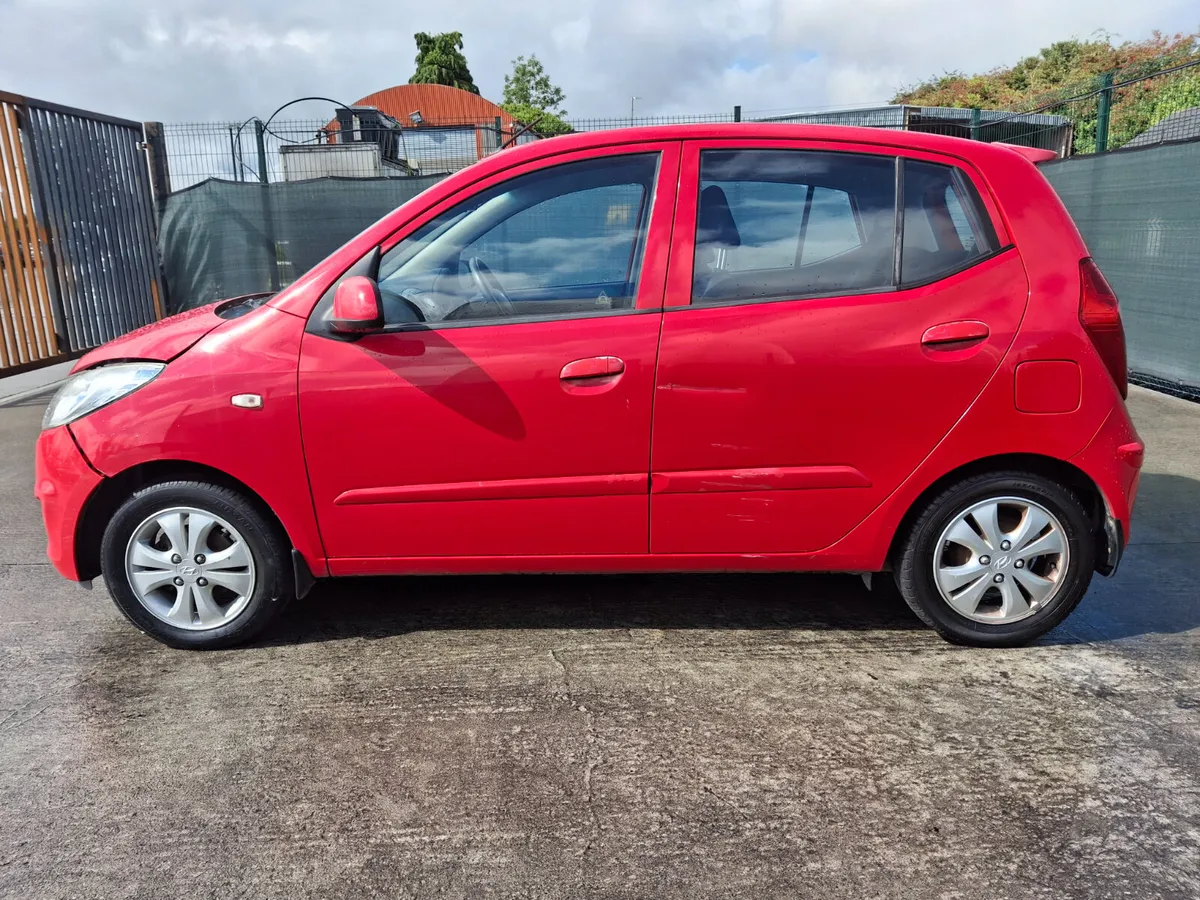 2011 Hyundai i10 1.1 Petrol - Image 3