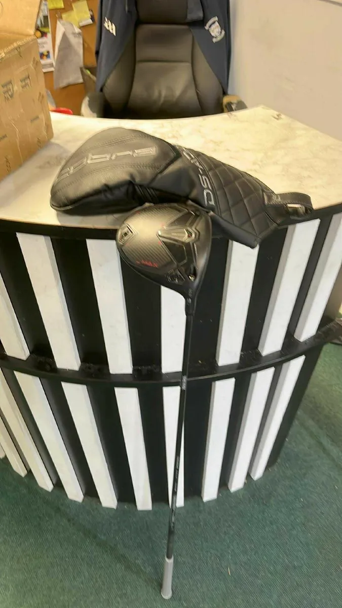 Cobra Darkspeed MAX10.5 Regular NEW €499 Now €299. - Image 3