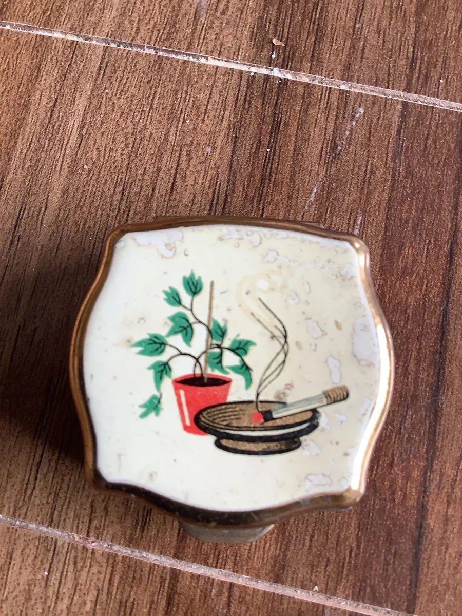Vintage ash tray - Image 1