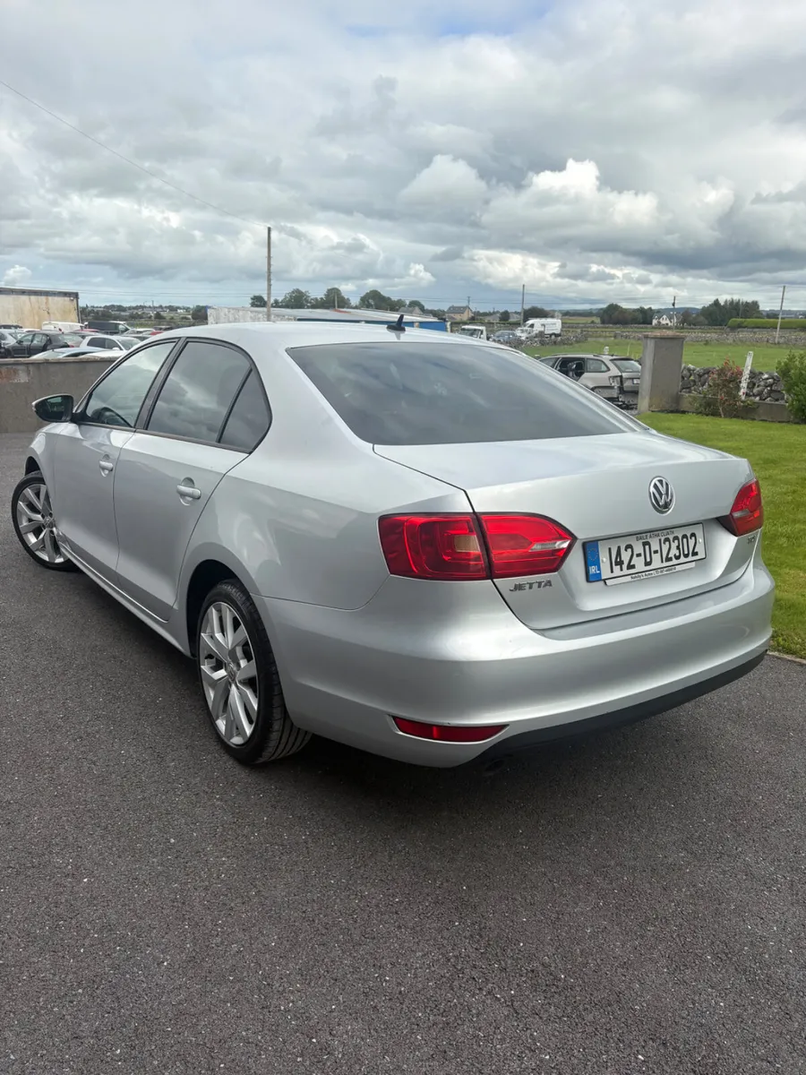 Volkswagen Jetta 2014 - Image 3