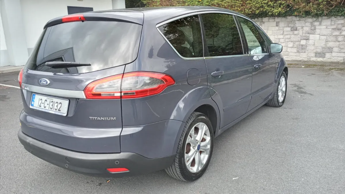 Ford S-Max 2012 / 7 Seater / Manual / 2.0 Diesel - Image 4