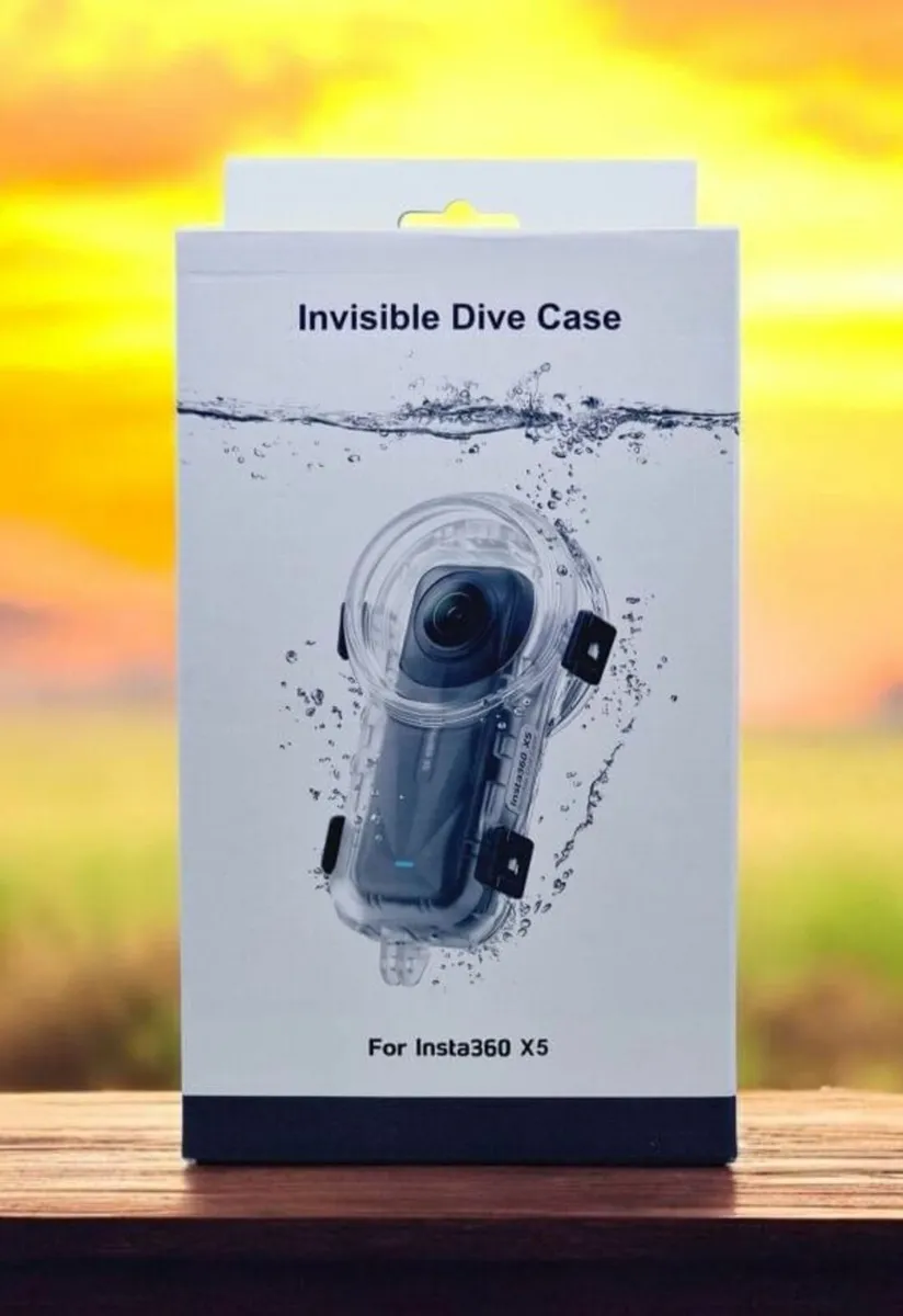 Insta360 X5 Invisible Dive Case - Image 2