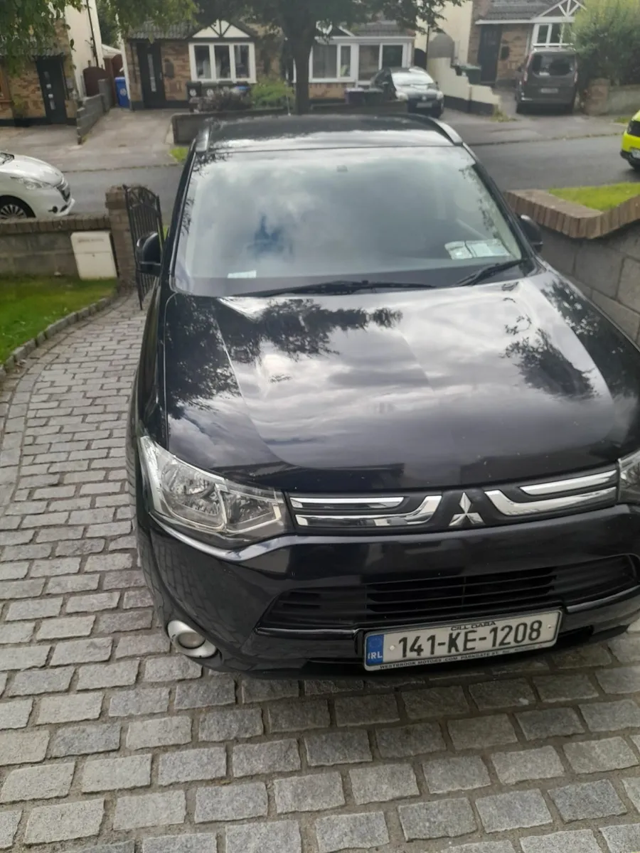 Mitsubishi Outlander 2014 - Image 1