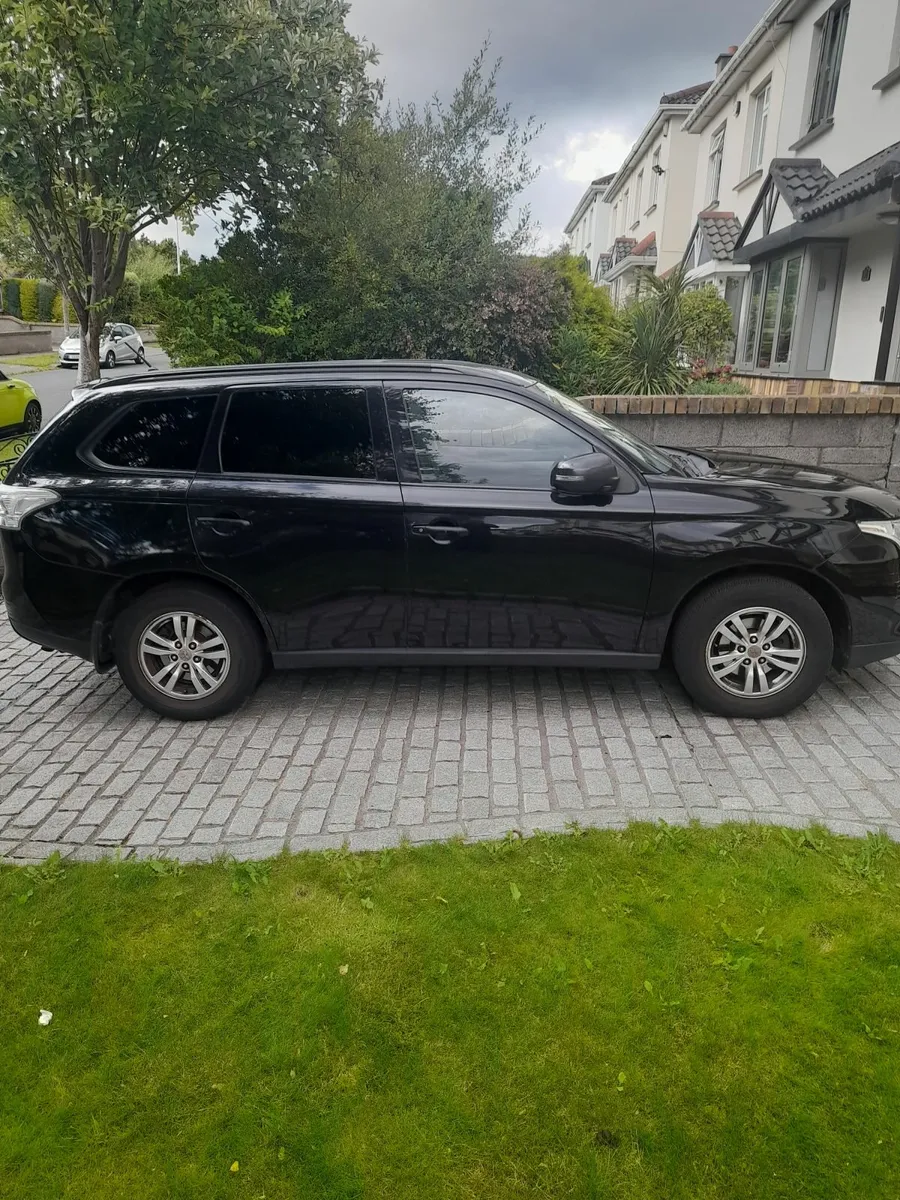 Mitsubishi Outlander 2014 - Image 2