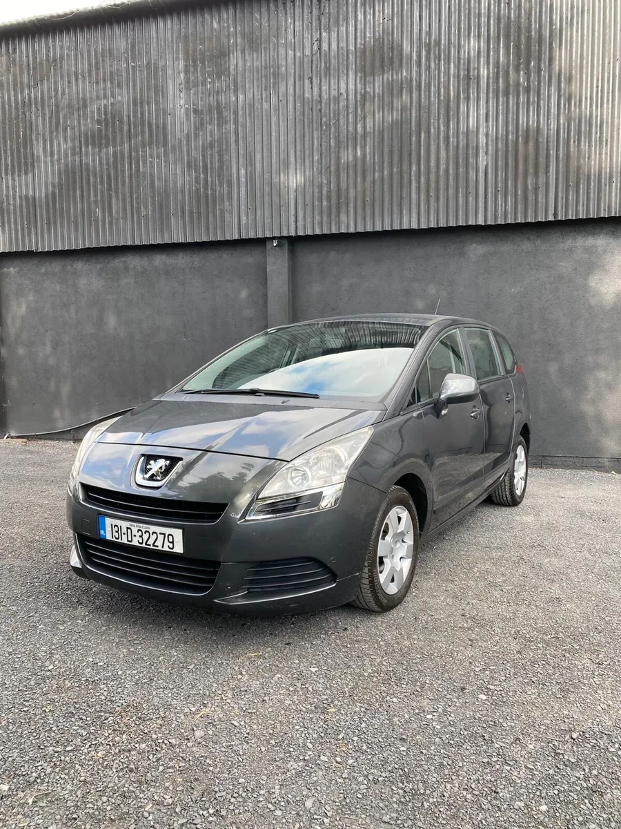 PEUGEOT 5008 AUTOMATIC - Image 1