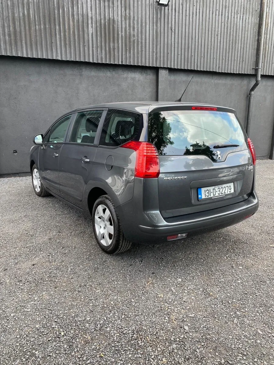 PEUGEOT 5008 AUTOMATIC - Image 4