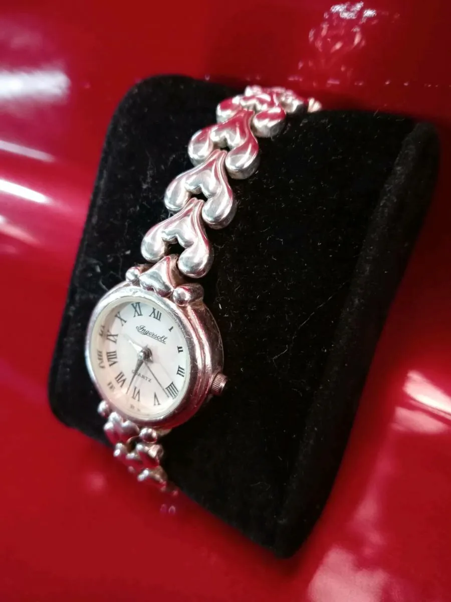 Solid silver ladies watch Ingersoll - Image 4