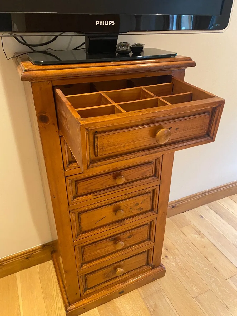 Heritage Yesteryear coll Tall Boy chest of drawers - Image 2