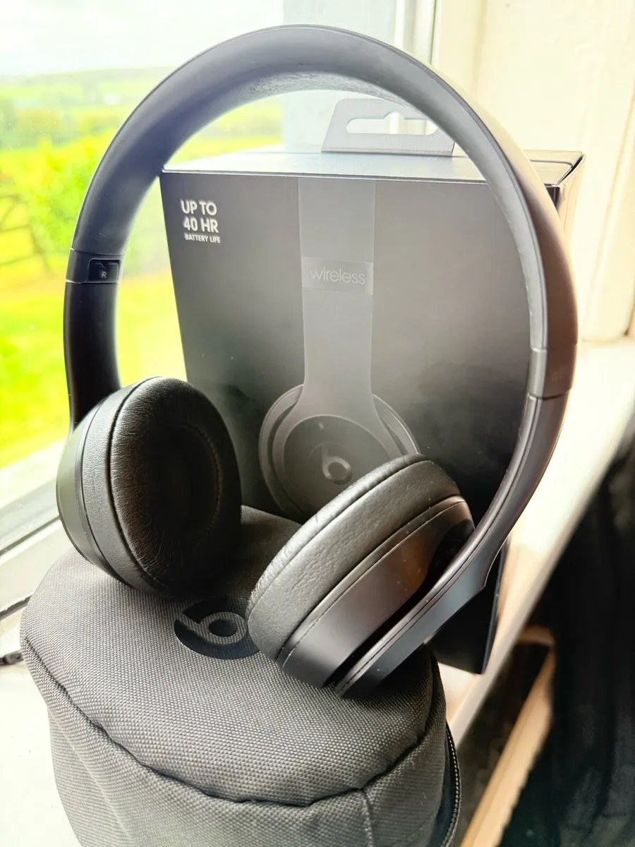 Beats Solo 3 - new - Image 1