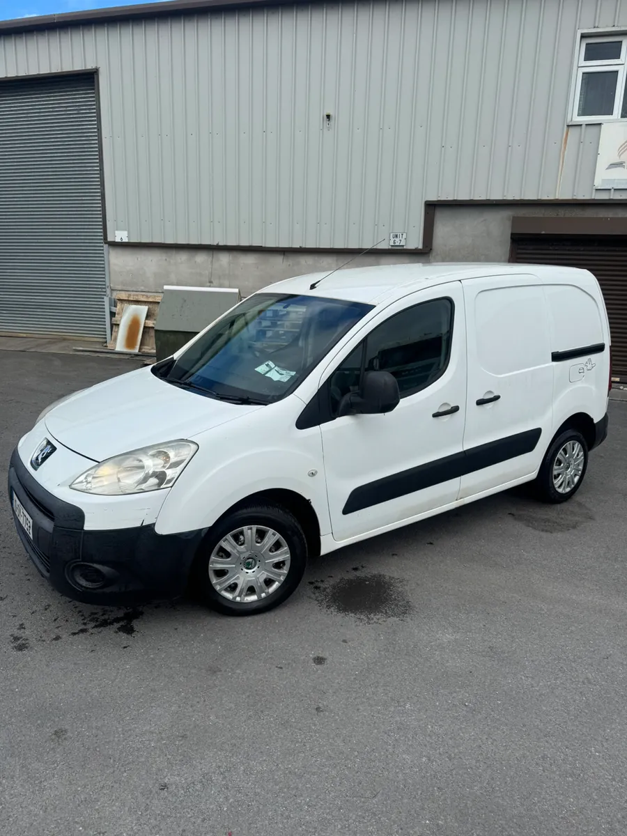 10 PEUGEOT PARTNER NEE CVTT - Image 2