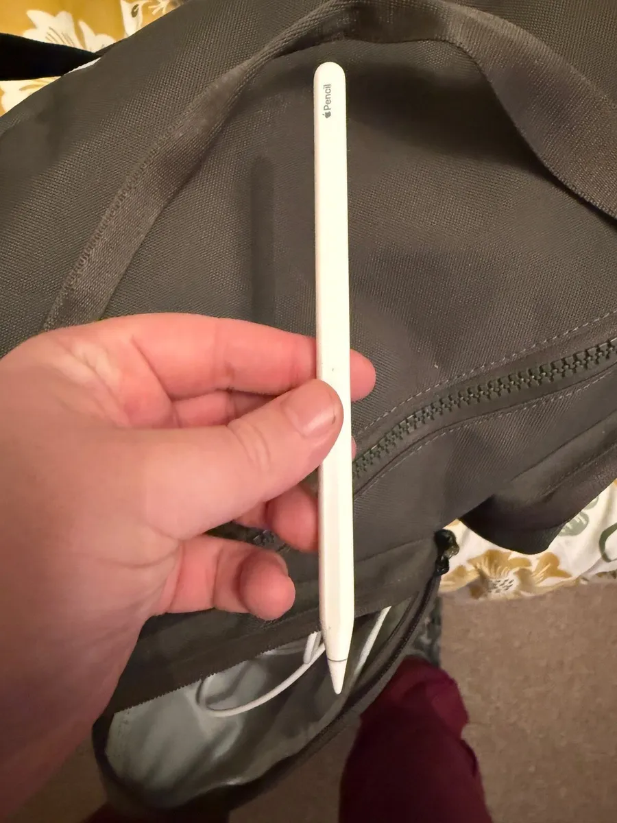 iPad Air 5th Gen cellular - Image 3