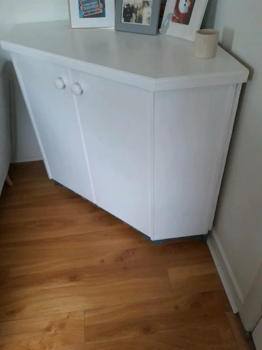 Bespoke TV/corner  unit - Image 1