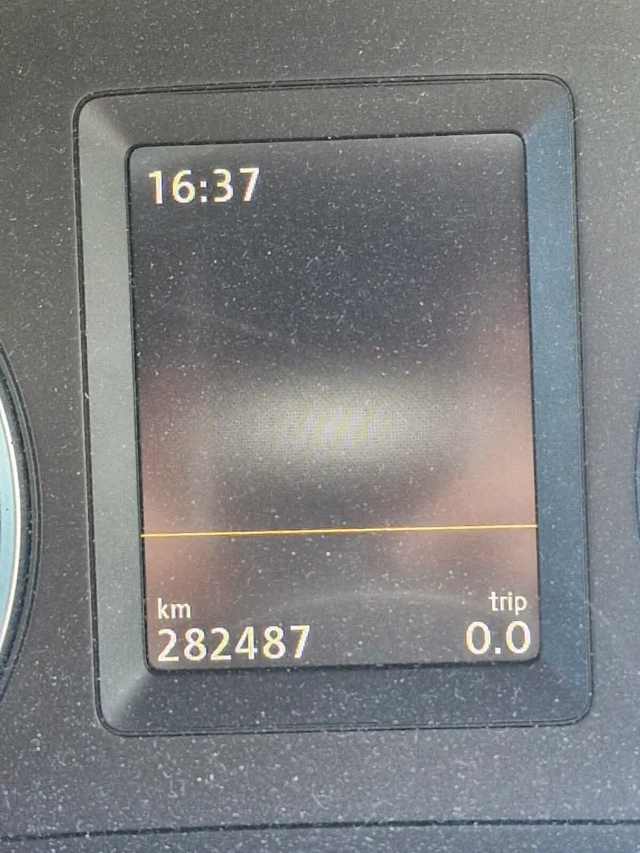Volkswagen Tiguan - Image 2