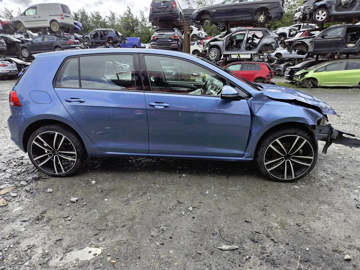 2013 VOLKSWAGEN GOLF For Breaking/Dismantling - Image 2