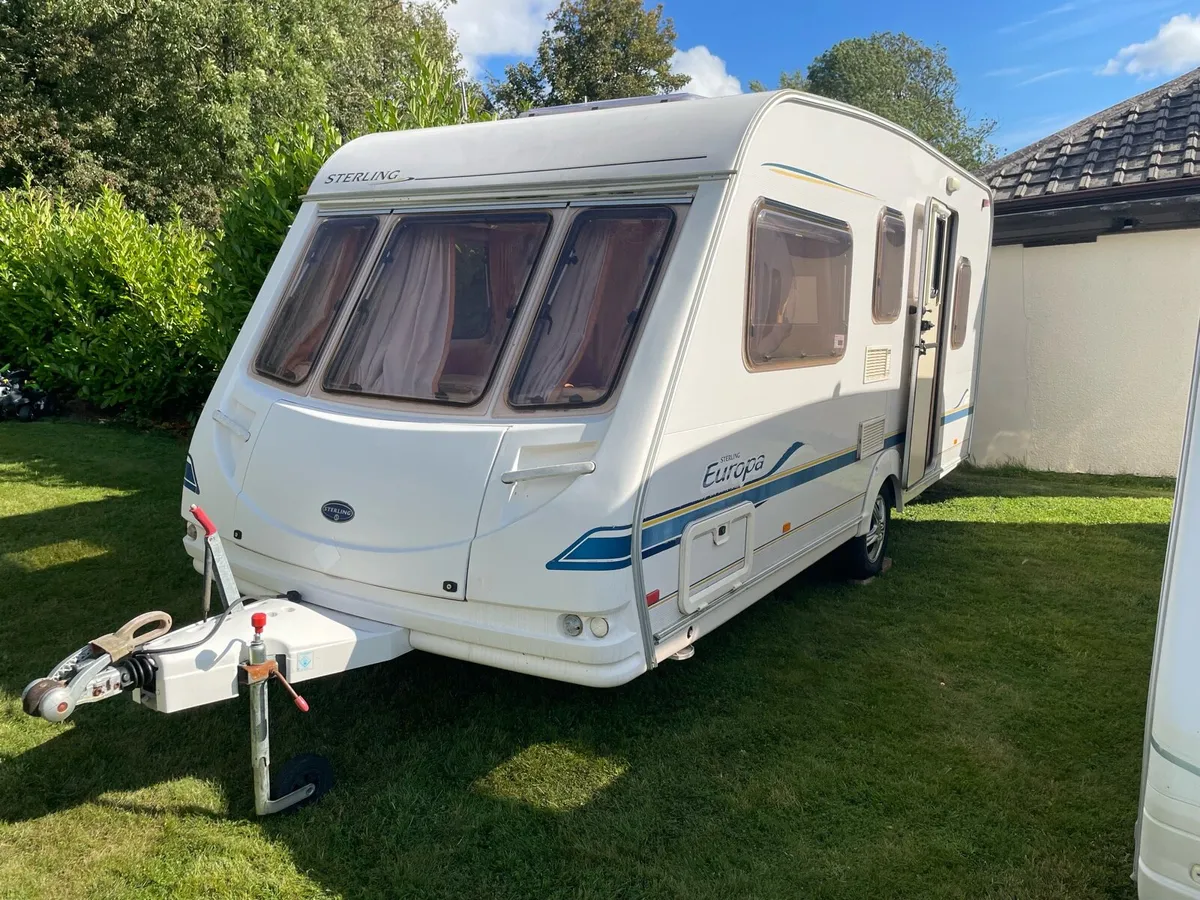 5 birth caravan - Image 1