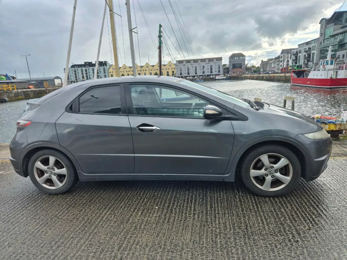 2010 Honda Civic - Image 3