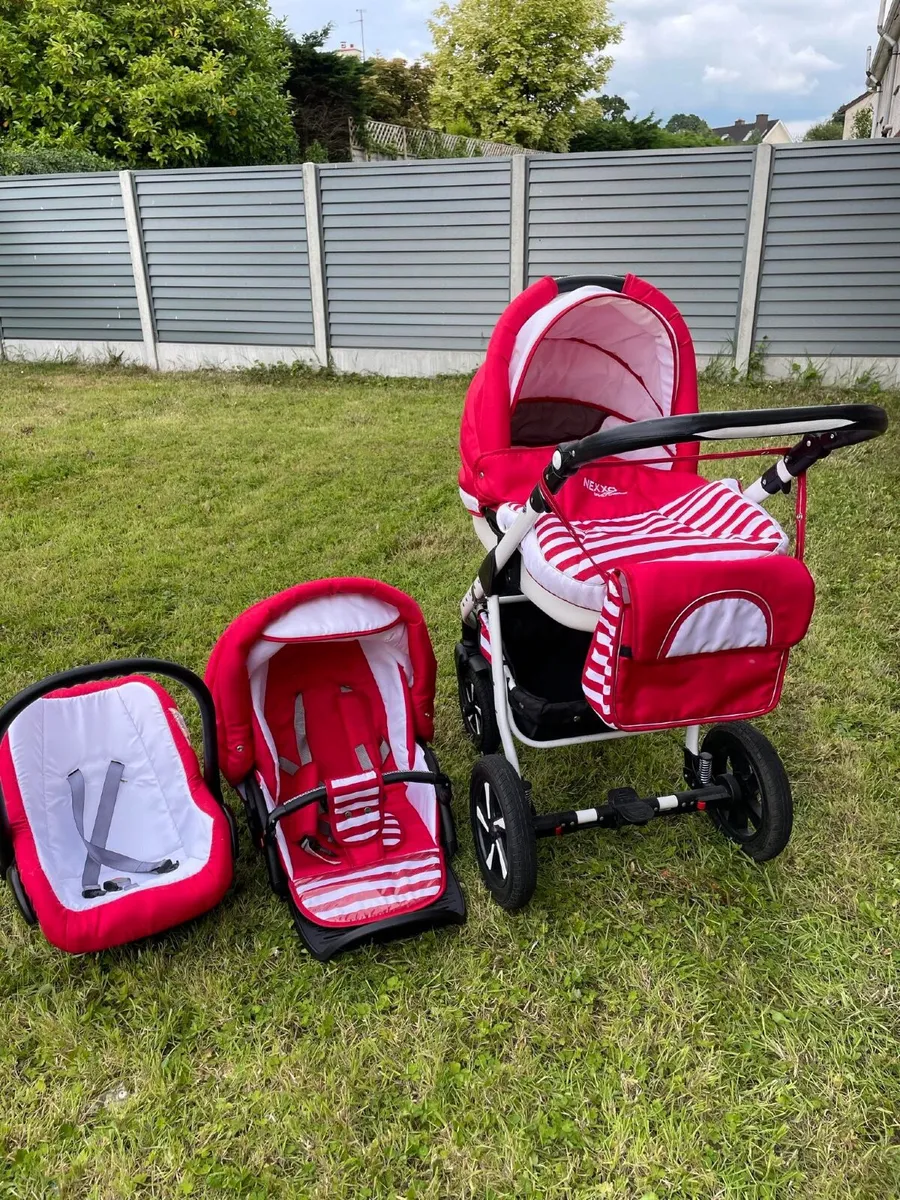 Stroller - Image 1