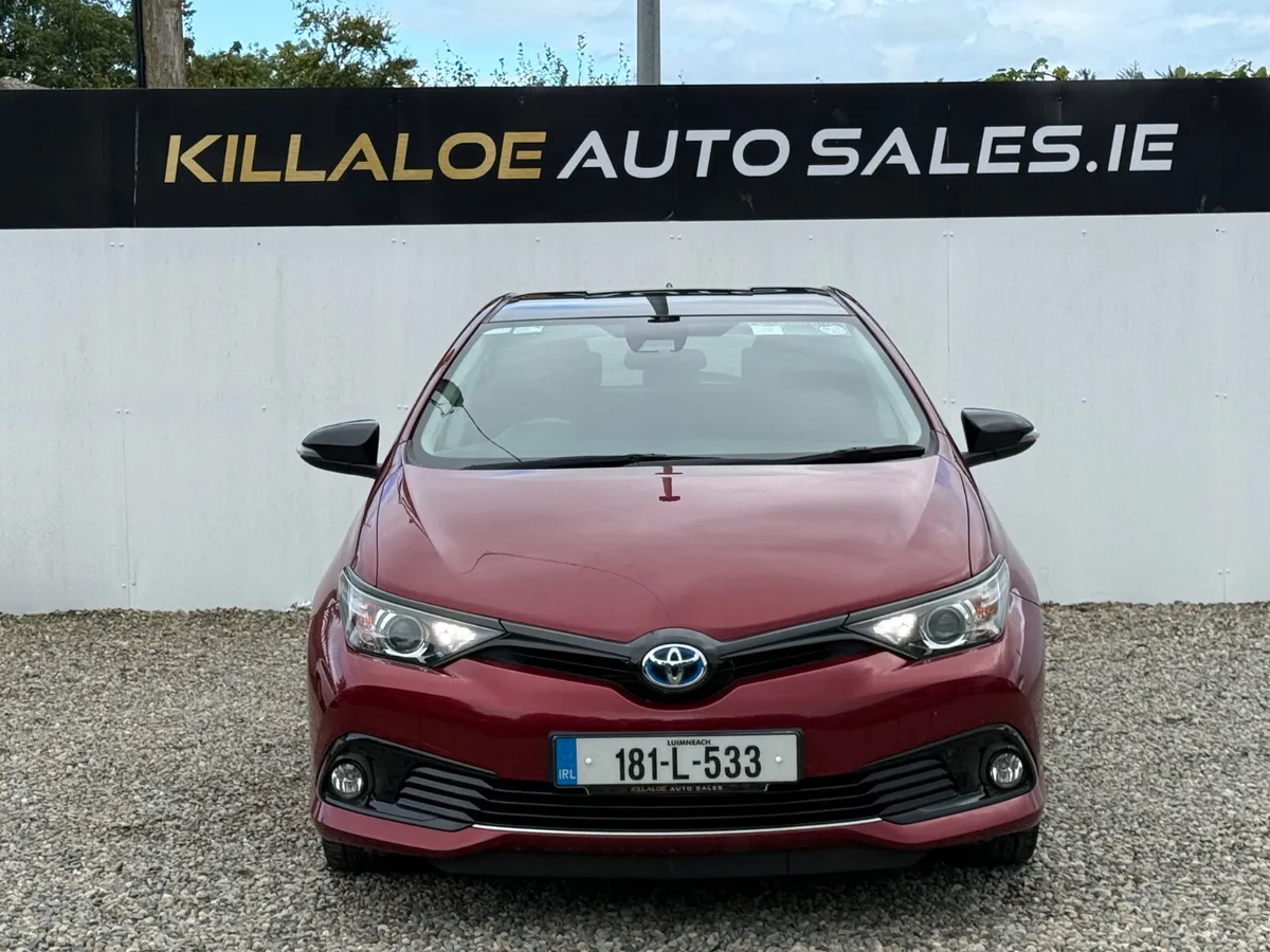 2018 Toyota Auris Hybrid Luna Sport 1.8 Auto - Image 2