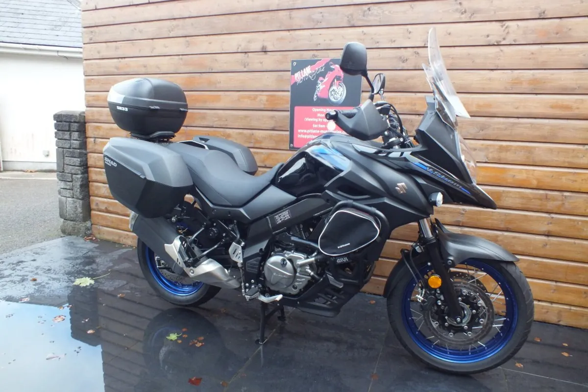2022 Suzuki V-Strom 650 Adv Sports (MINT & Loaded) - Image 2