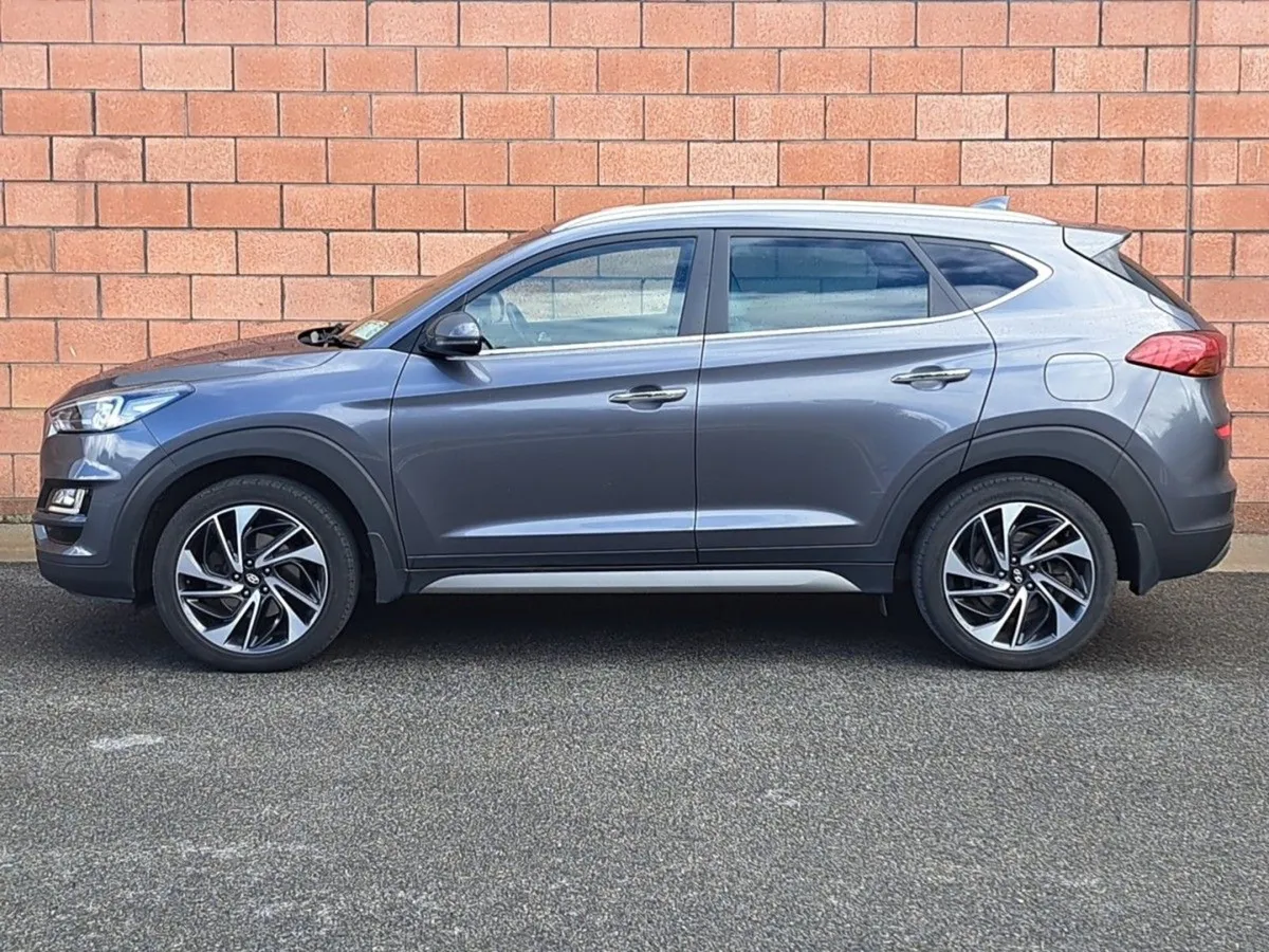 Hyundai Tucson Executive Plus Model 1.6 Diesel. - Image 3