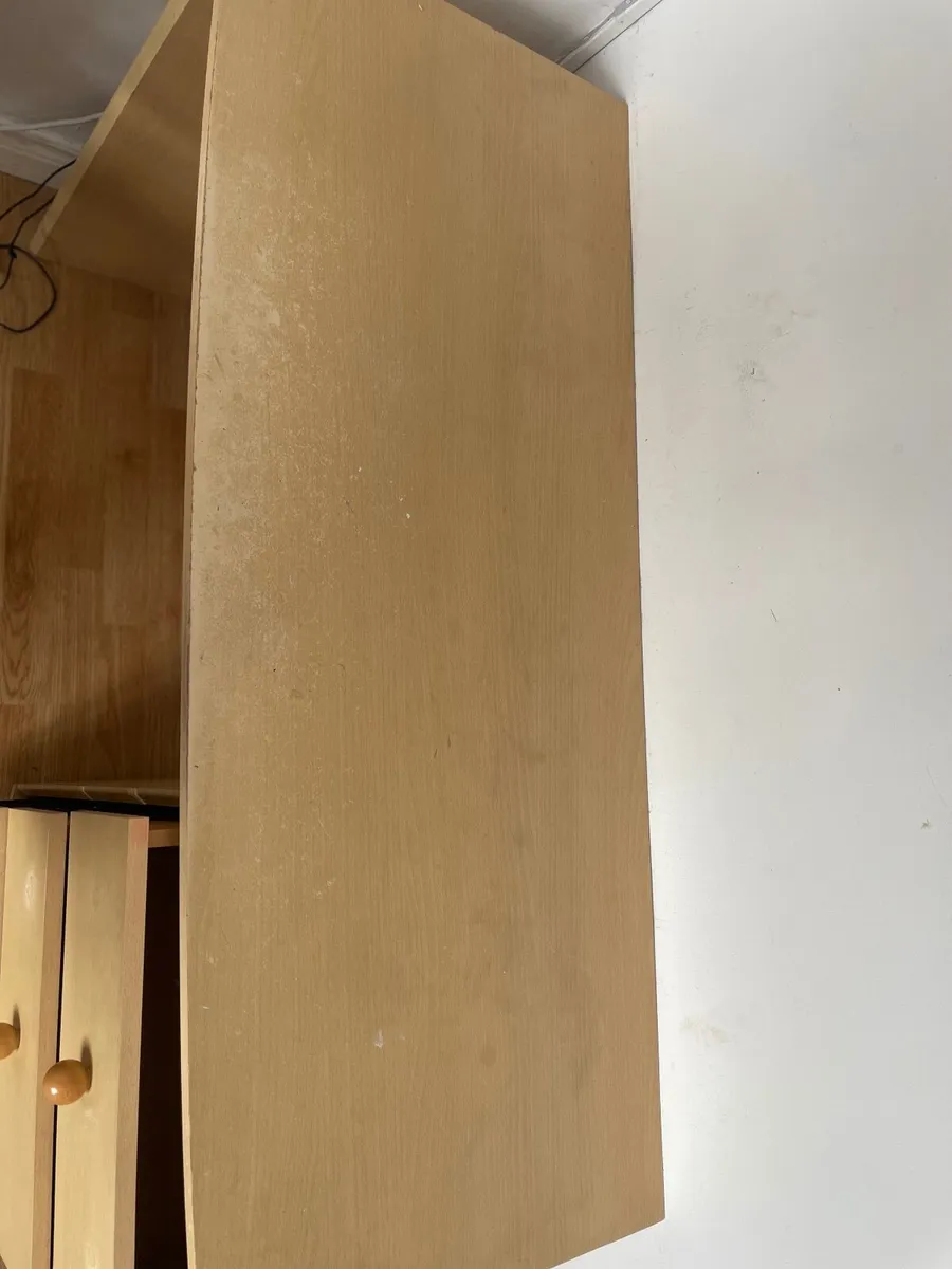 Study desk - Image 3