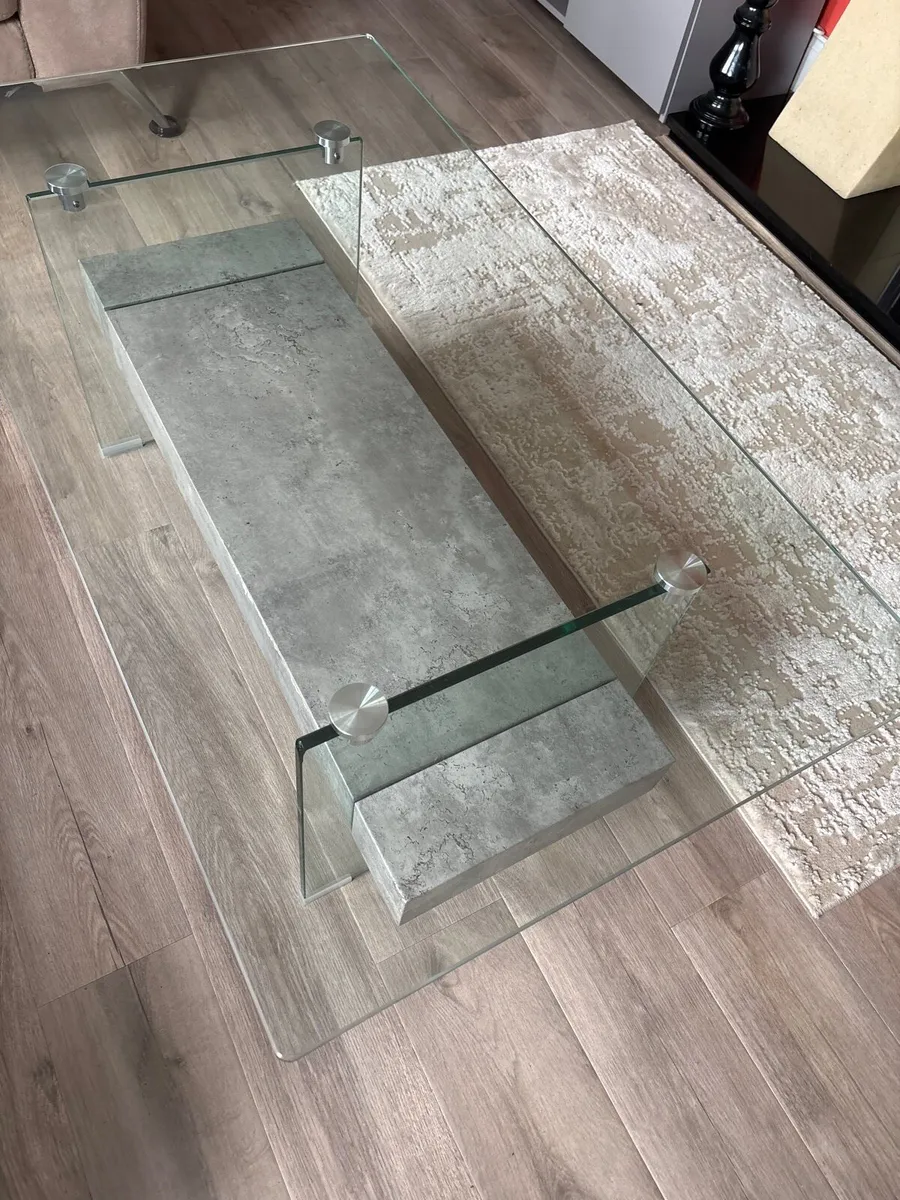 Coffee table - Image 1