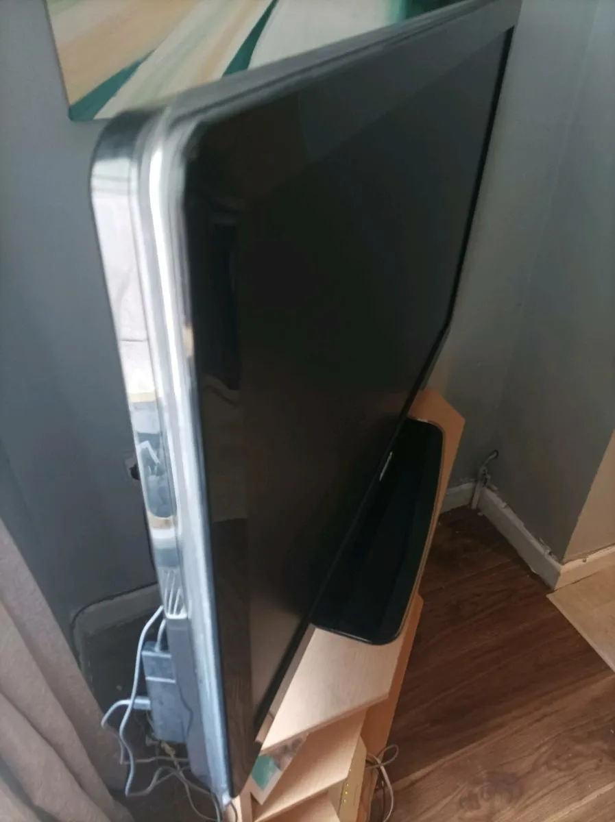 Philips TV 43"HD (none smart) great picture 💯 - Image 2