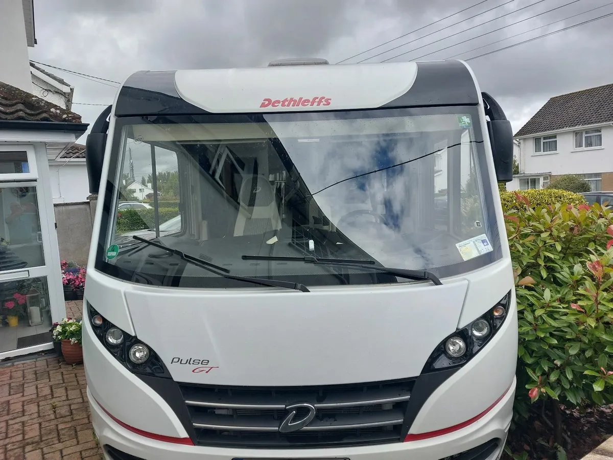 Campervan Dethleffs Class A - Image 1