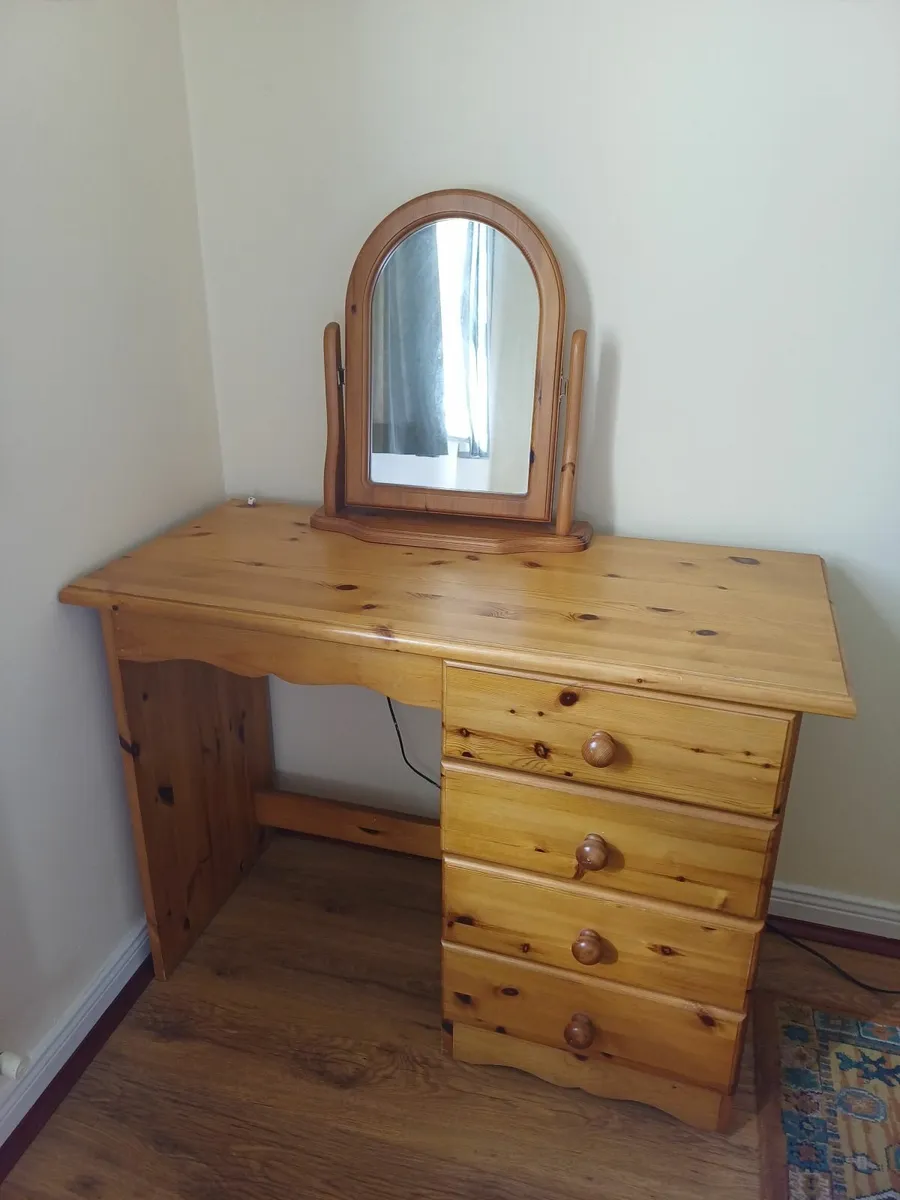 Bedroom furniture - Image 3