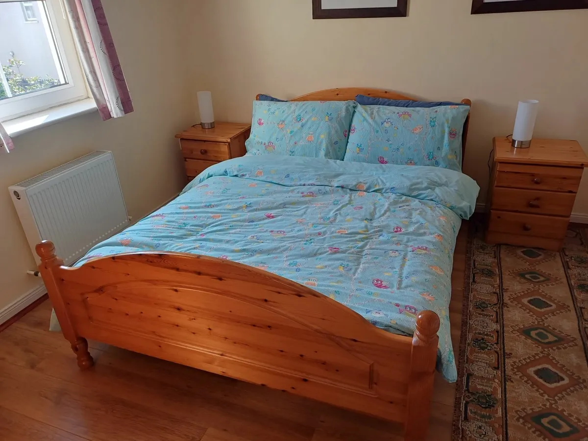 Bedroom furniture - Image 1