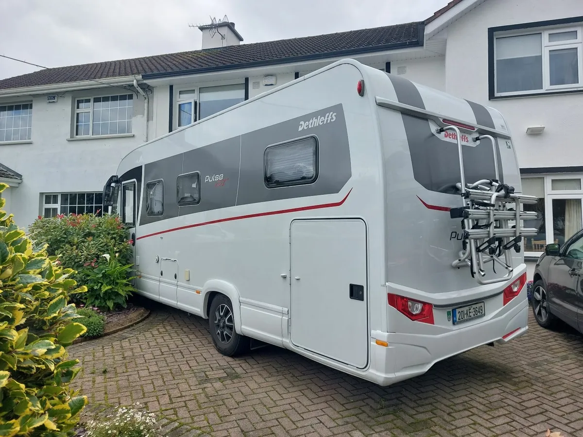 Campervan Dethleffs Class A - Image 3