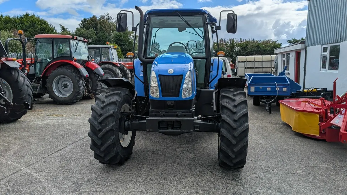 New Holland T5060 - Image 4