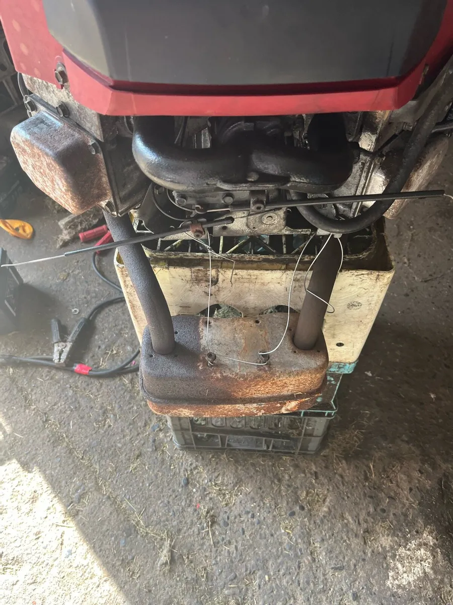 Lawnmower engine - Image 1