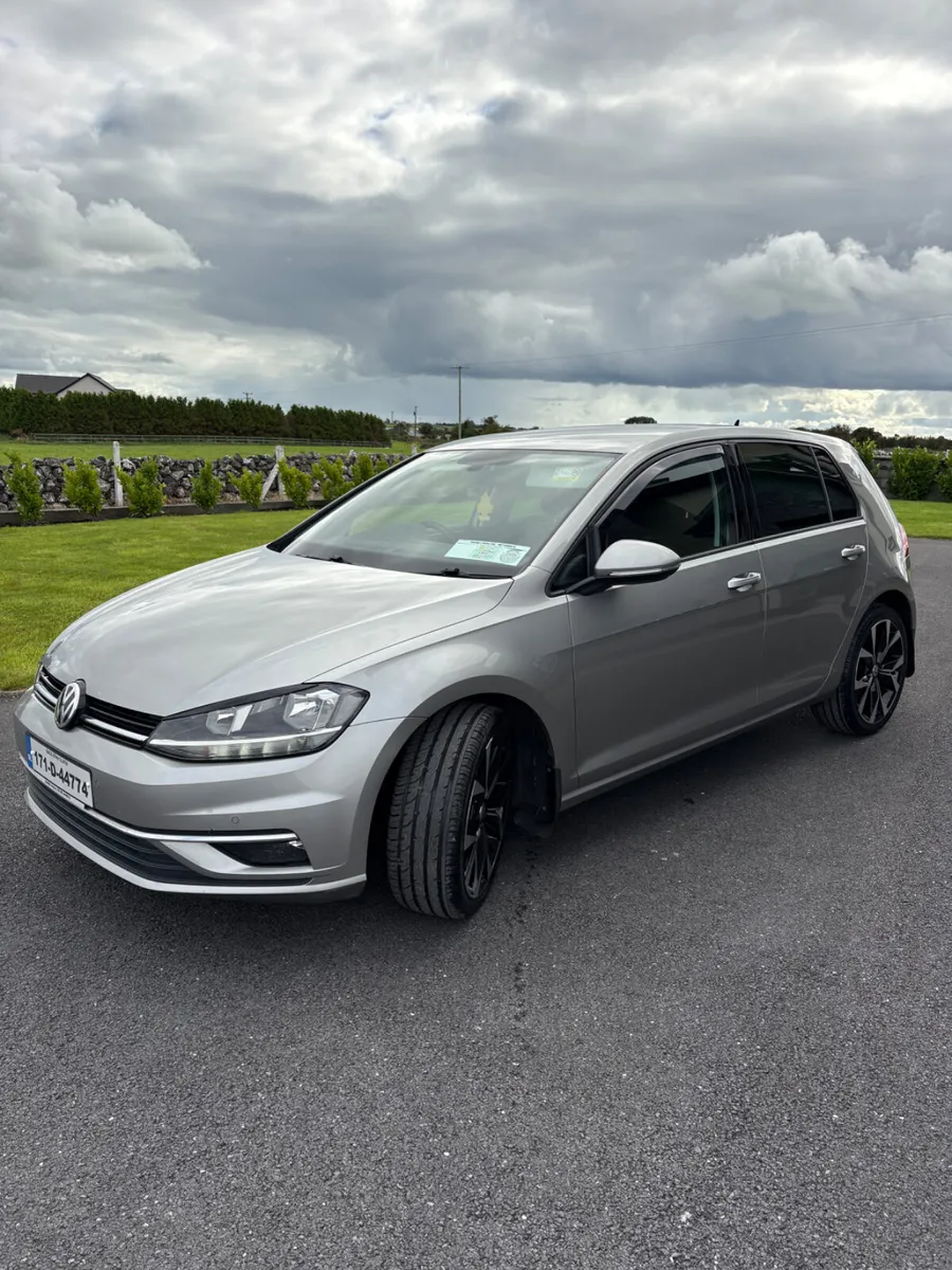 Volkswagen Golf 2017 - Image 2