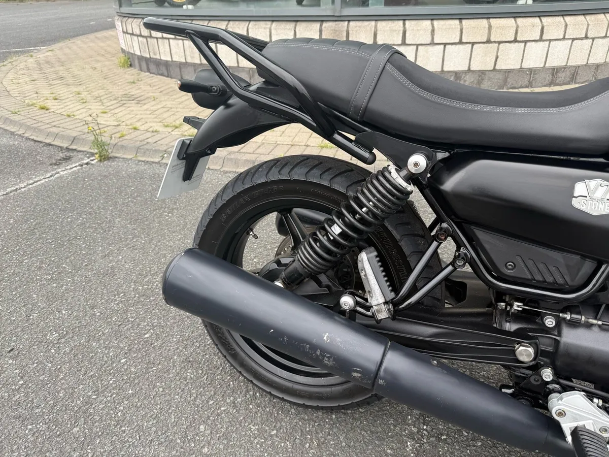 2021 Moto Guzzi V7 Stone - Image 4