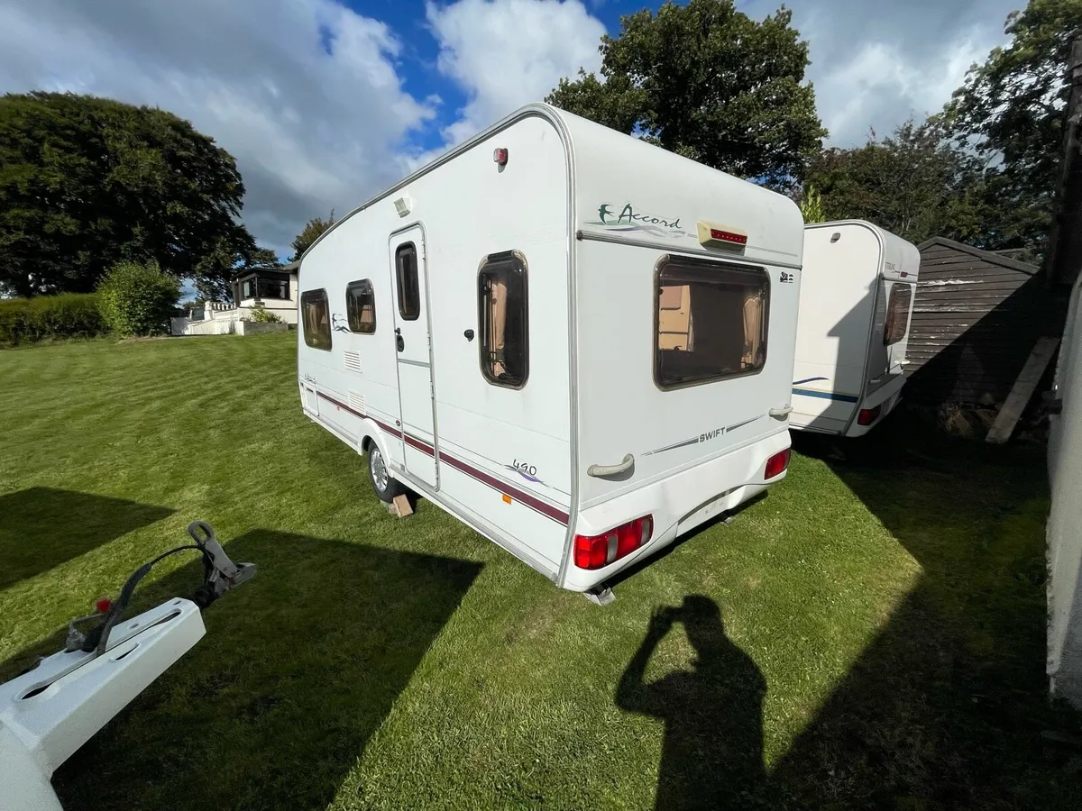 5 birth caravan - Image 4