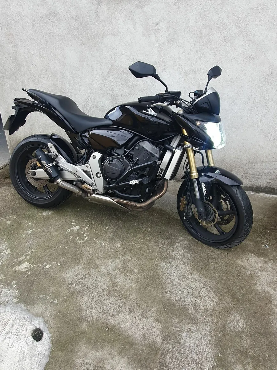 Honda hornet 600f 2008 - Image 1