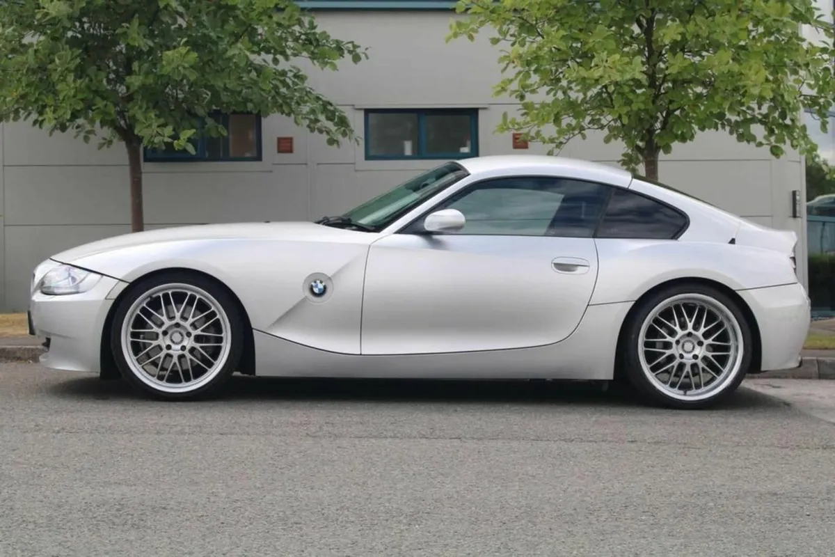 BMW Z4 3.0 COUPE SPORT - AUTO MODEL - STUNNING NI - Image 4