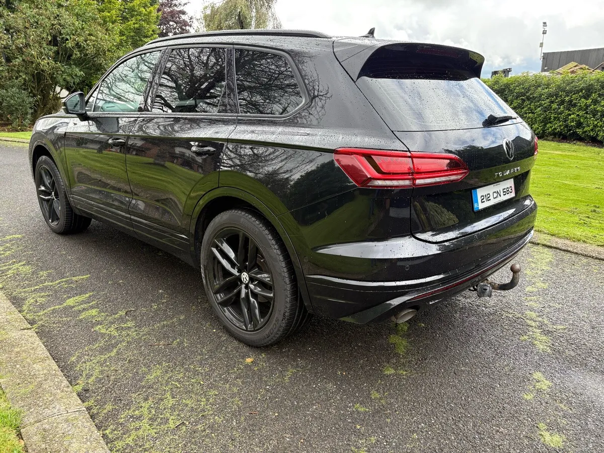 Volkswagen Toureg (N1 5 Seat Business) - Image 3