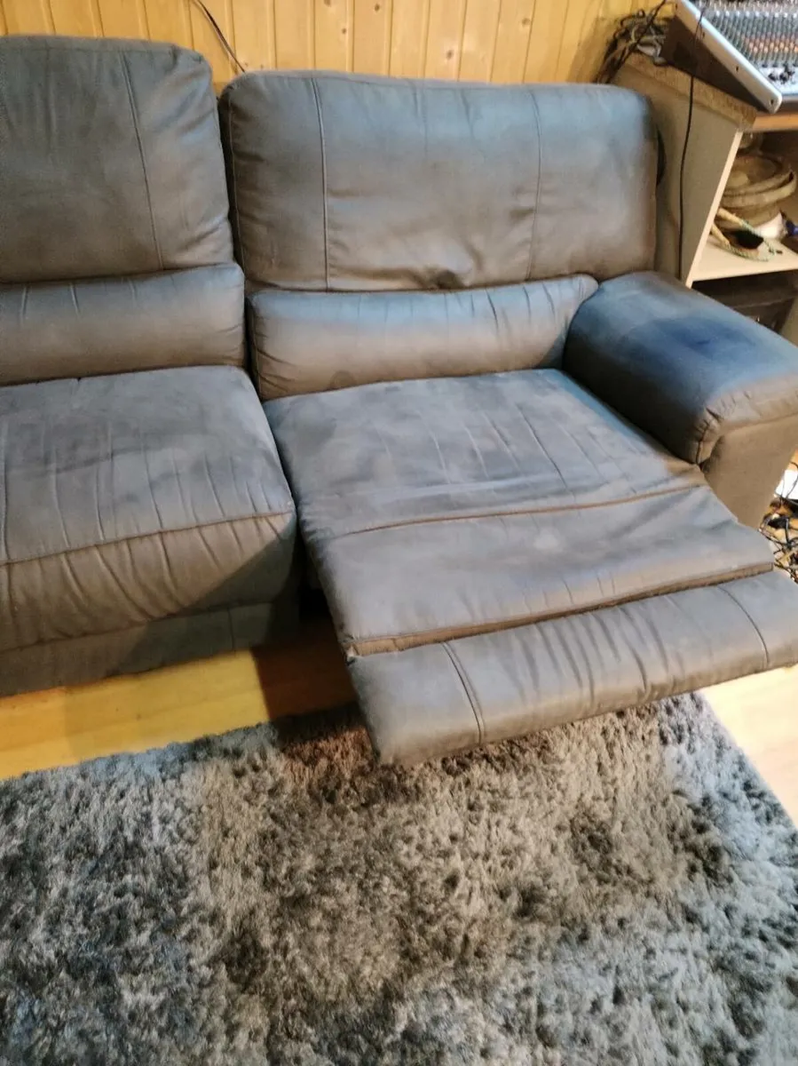 L shaped couch - Image 3