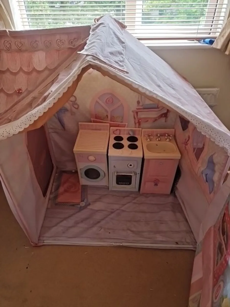 Toys - Image 1