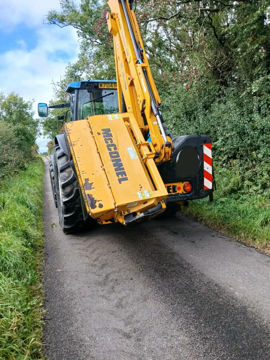 MCCONNEL PA 650 Hy Reach superior - Image 1