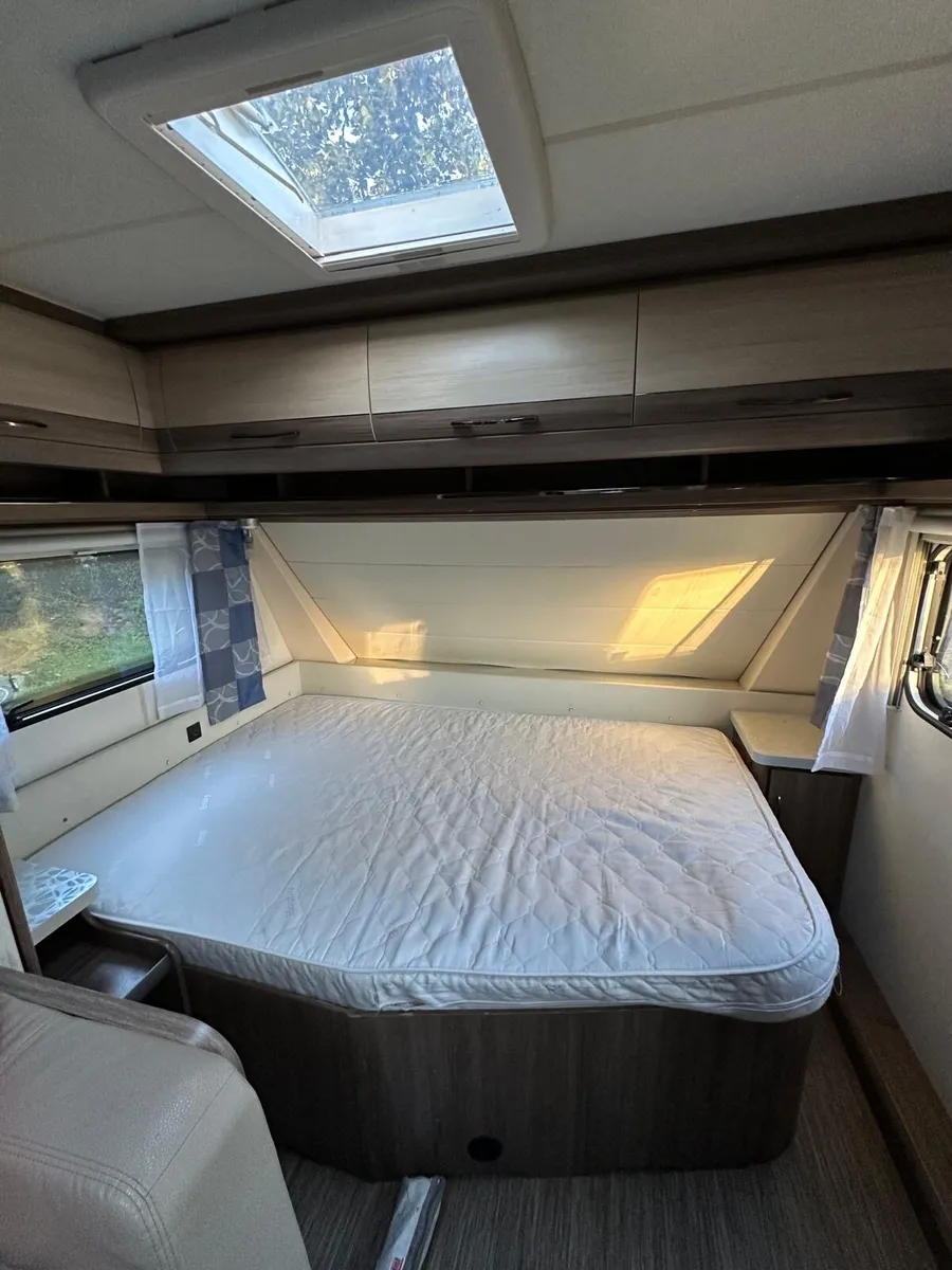 2016 Hobby 545 KMF - Single Axel 7 Berth Caravan - Image 3