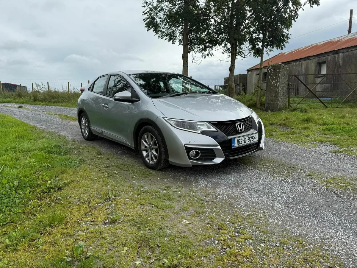 Honda Civic 2016 - Image 1