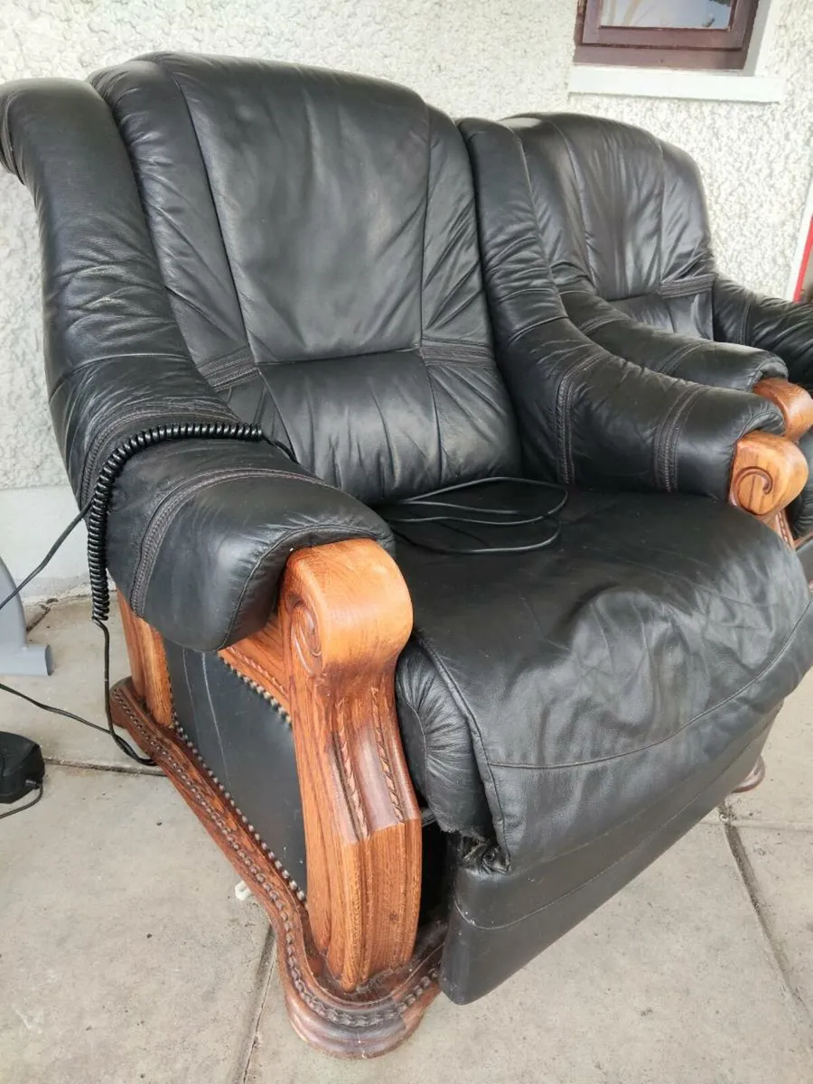 VINTAGE ARMCHAIRS - Image 4